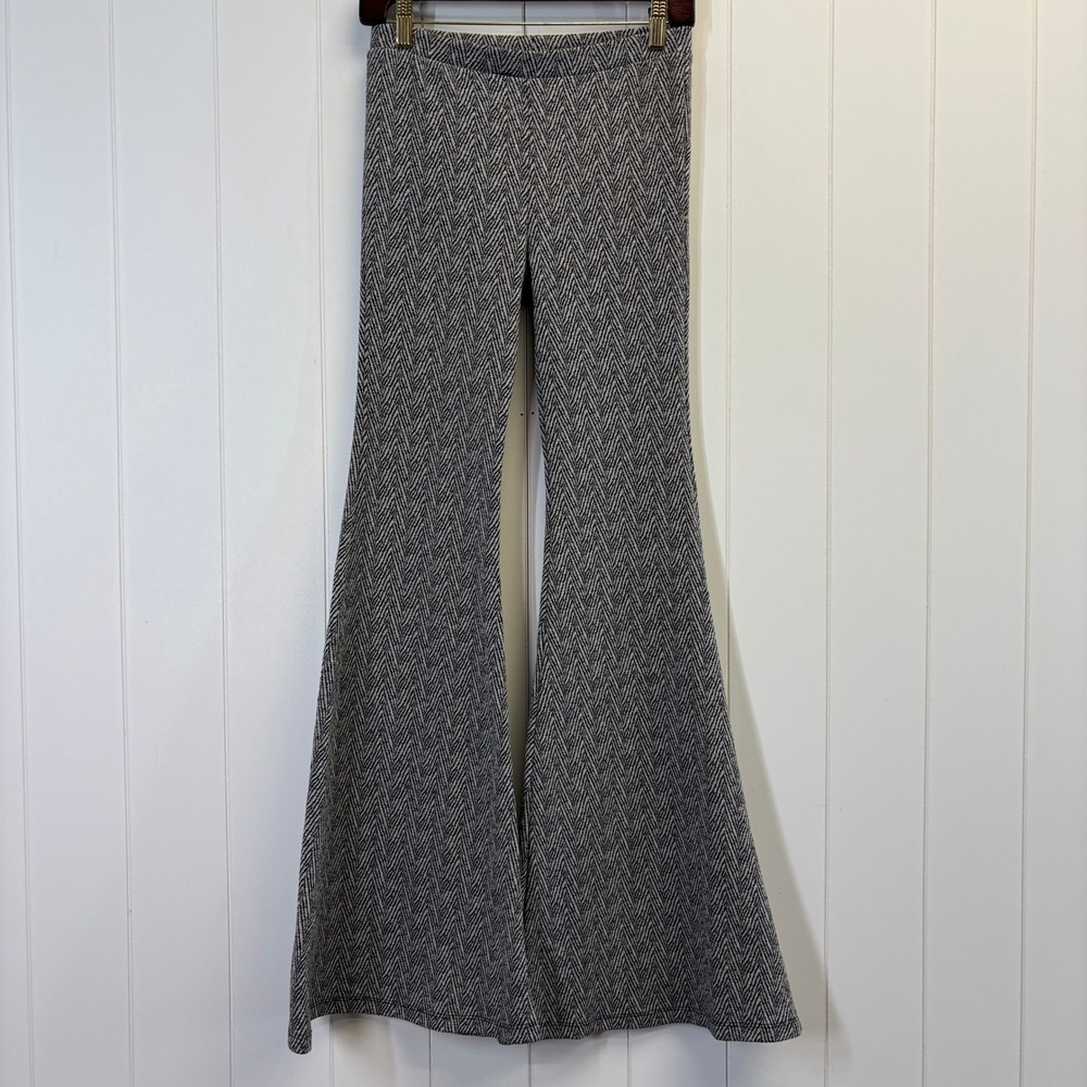 Gossip Womens Y2K Festival Boho Chevron Knit Bell Bottom Pants Size S Disco Cozy